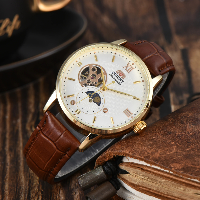 Solara Orient-klokke