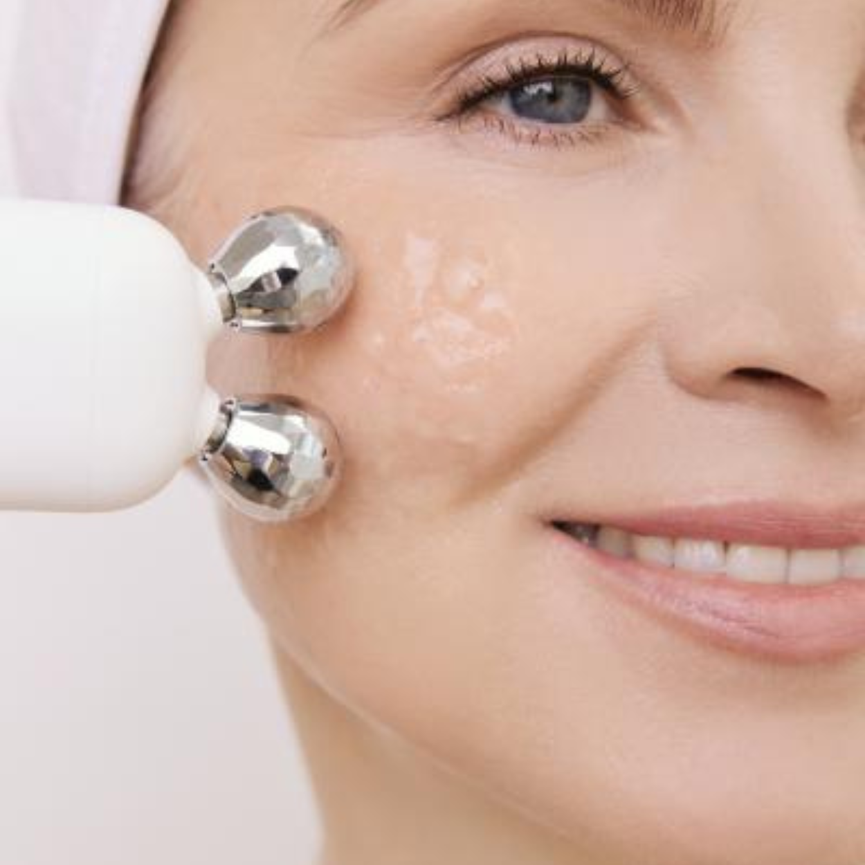 BeautyPulse – 3-i-1 foryngelsesapparat for strålende hud