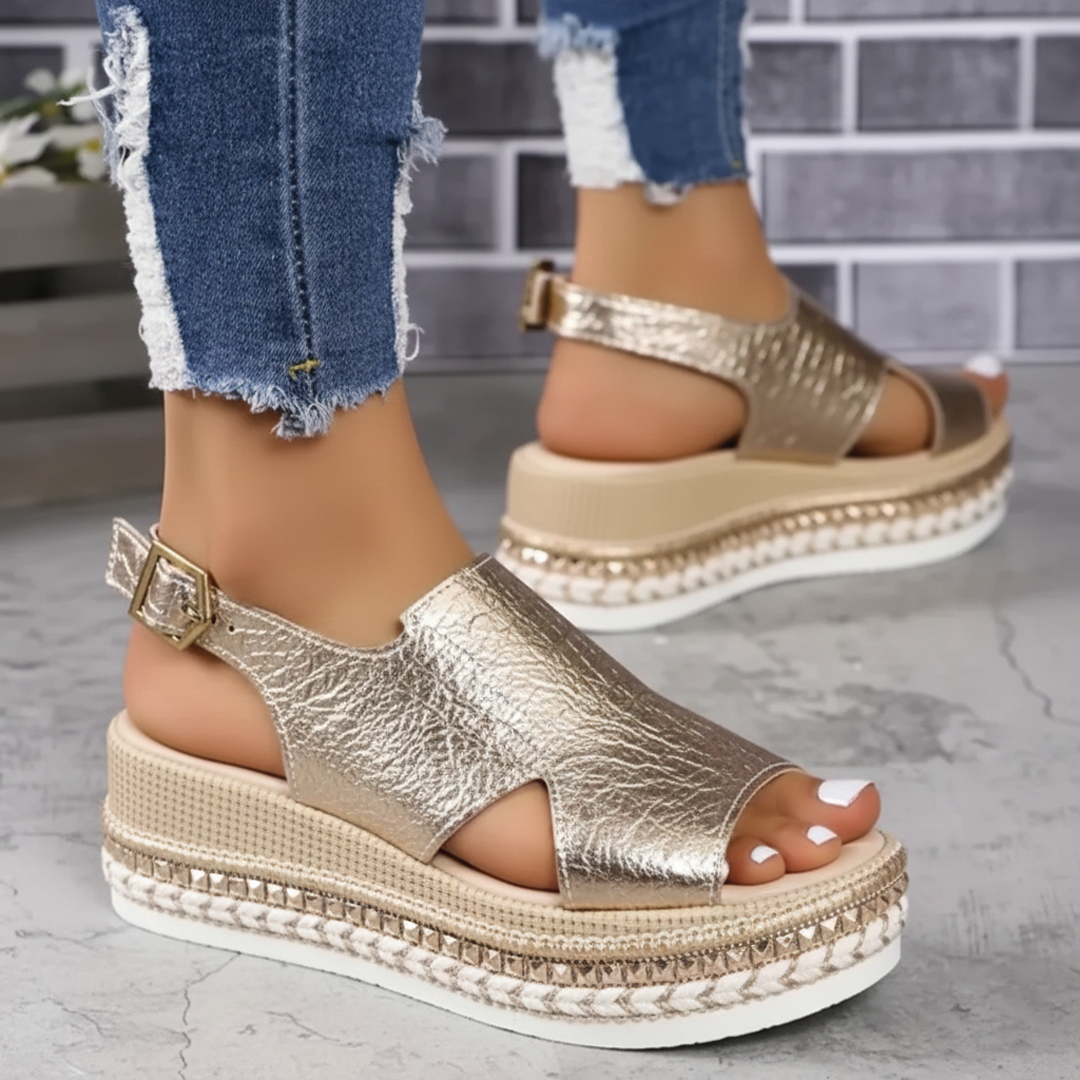 Sandra - Plattformsandaler med slingback