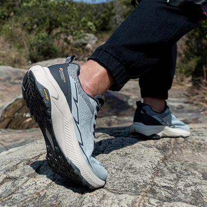 Garnet - Sporty og moderne joggesko for fotturer